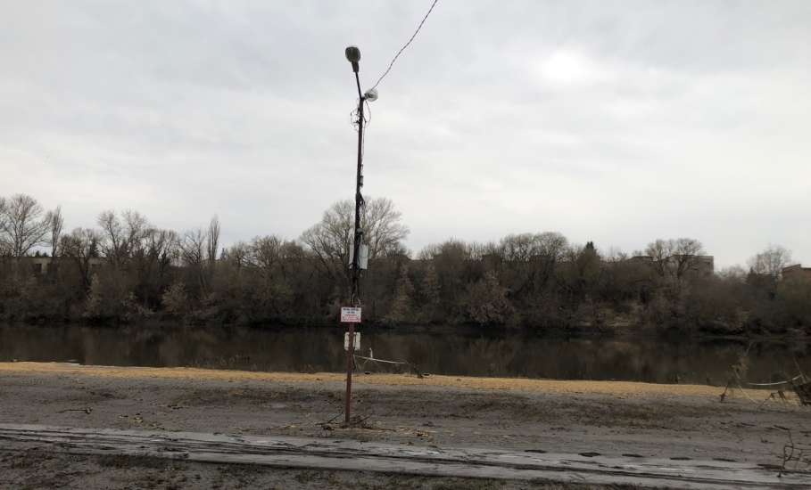 Вода потихоньку стала сегодня убывать в реке Сосне