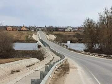 Затопленный 31 марта мост между Талицей и Черкасами под Ельцом открыт для движения 6 апреля