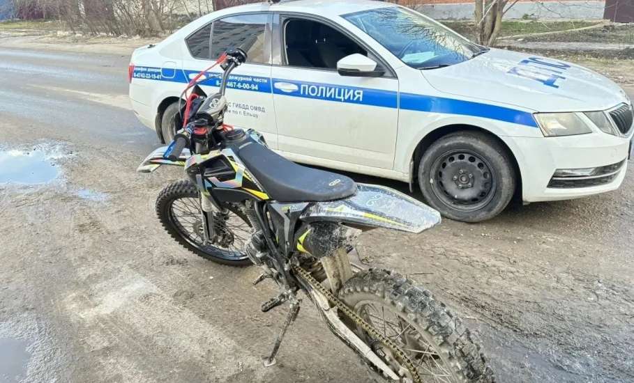 Елецкие автоинспекторы задержали подростка на мотоцикле и привлекли к ответственности его родителей