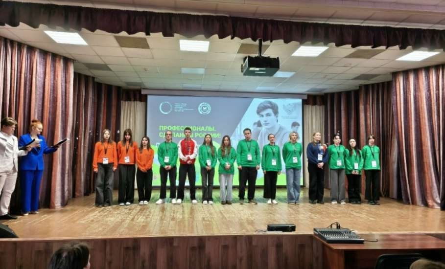 Елецкий медицинский колледж им. К.С. Константиновой стал площадкой итогового (межрегионального) этапа чемпионата "Профессионалы"