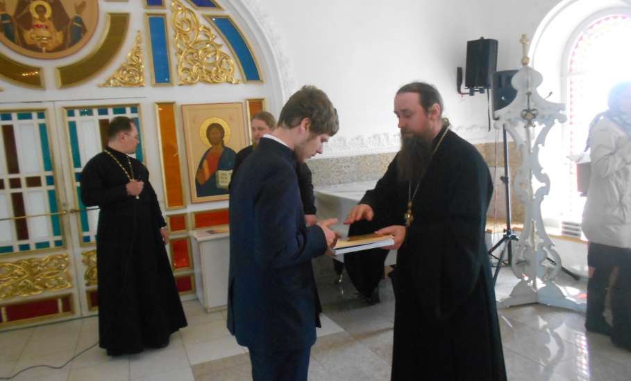 В Задонском Рождество-Богородицком мужском монастыре состоялась церемония награждения победителей творческих конкурсов