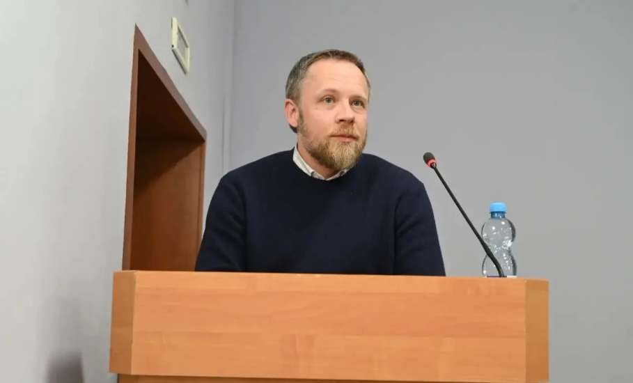 Молодёжь Ельца в открытом диалоге с администрацией города и председателем территориальной избирательной комиссии