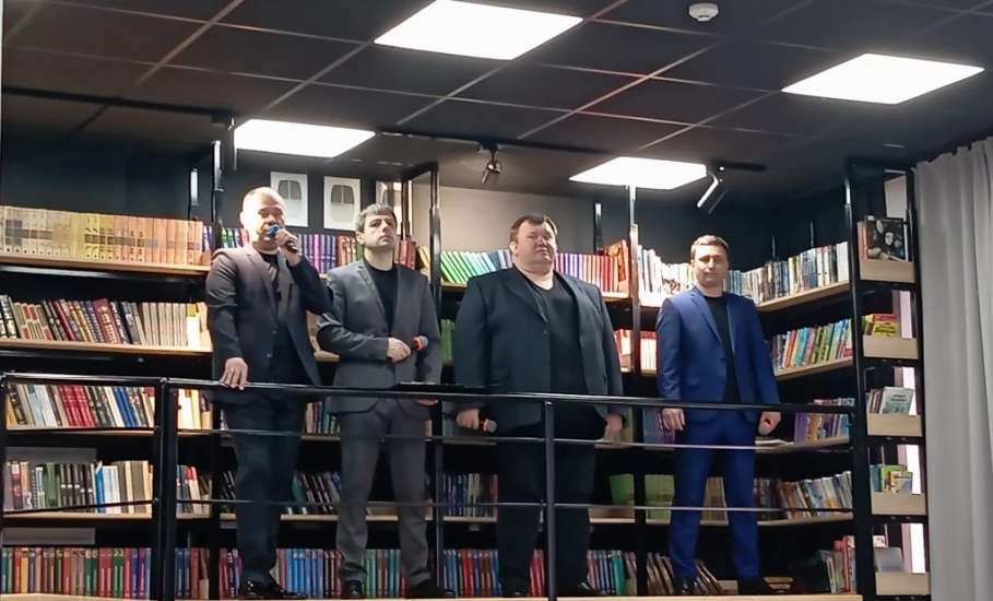 10 апреля в Модельной библиотеке им. Салтыкова-Щедрина состоялась ретроспектива "Космос"