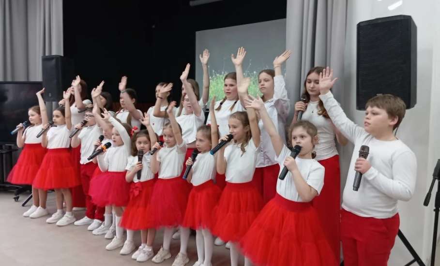 10 апреля в Модельной библиотеке им. Салтыкова-Щедрина состоялась ретроспектива "Космос"