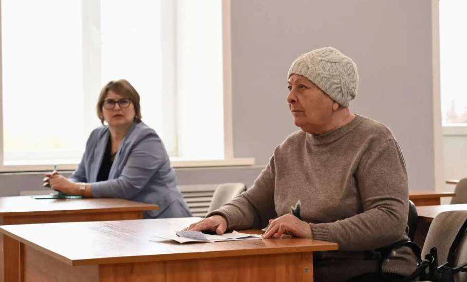 9 апреля зам. руководителя Госжилинспекции Музалевских С.В. провел прием граждан города Ельца по вопросам ЖКХ