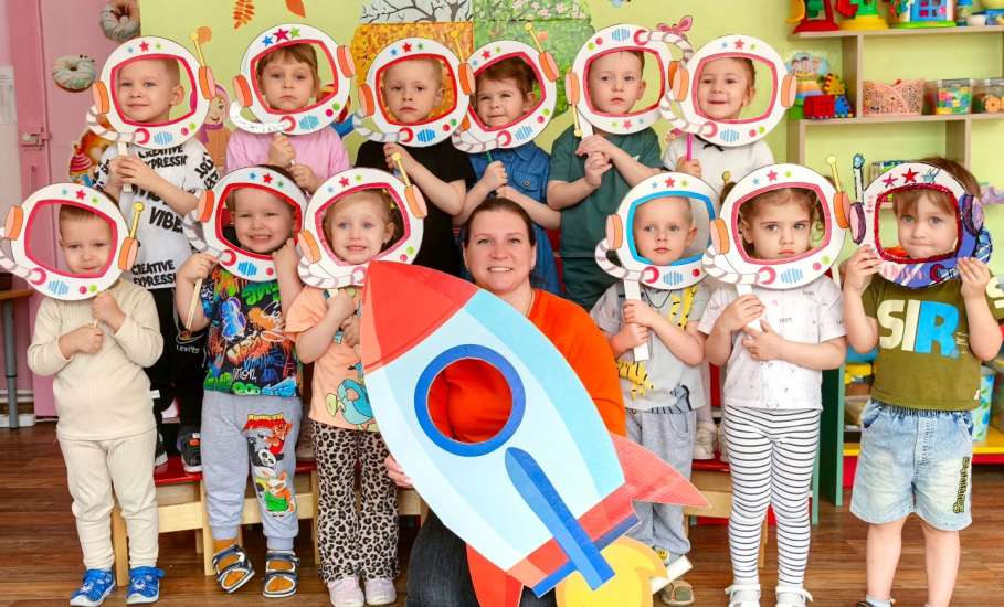 В образовательных организациях Ельца прошли мероприятия в рамках первой всероссийской Недели космоса