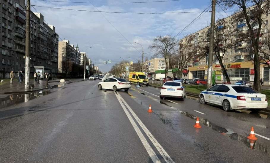 В Липецке подросток погиб под колесами иномарки!