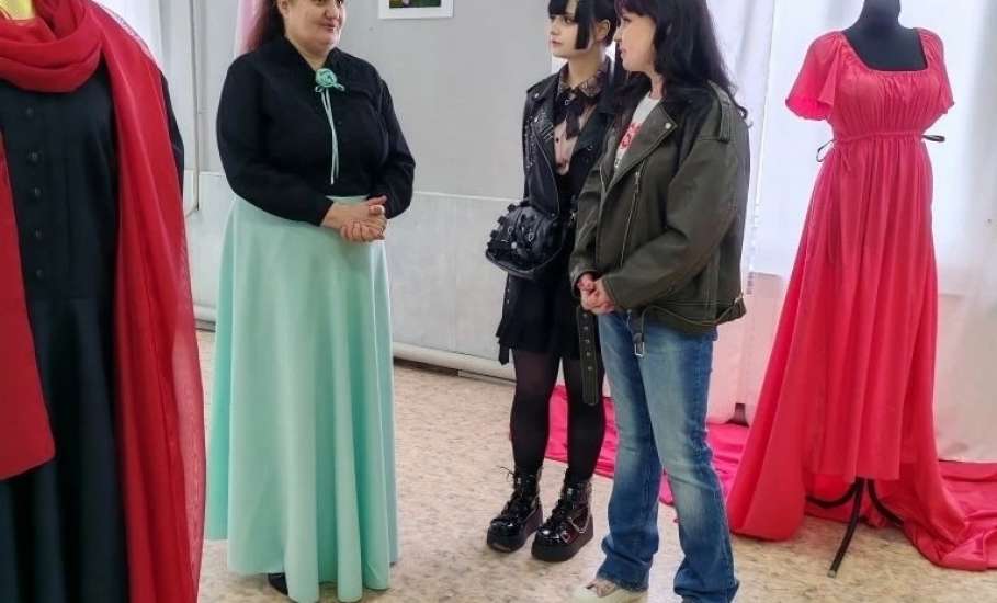 В Художественном музее состоялось открытие выставки &laquo;Поэзия образов&raquo; художника по костюмам Светланы Володиной