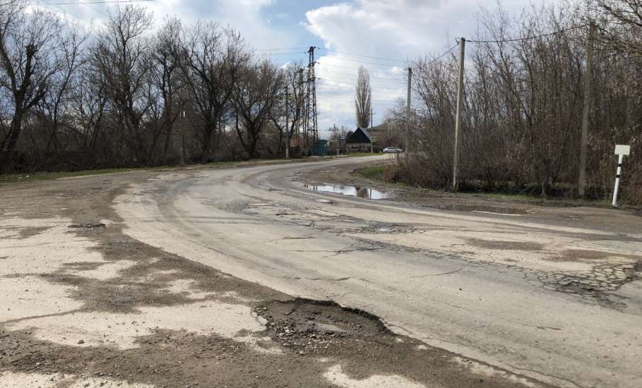 Дорога при повороте на Ключ Жизни нуждается в ремонте!