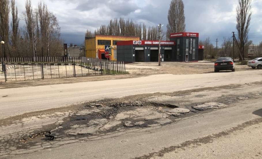 Дорога при повороте на Ключ Жизни нуждается в ремонте!