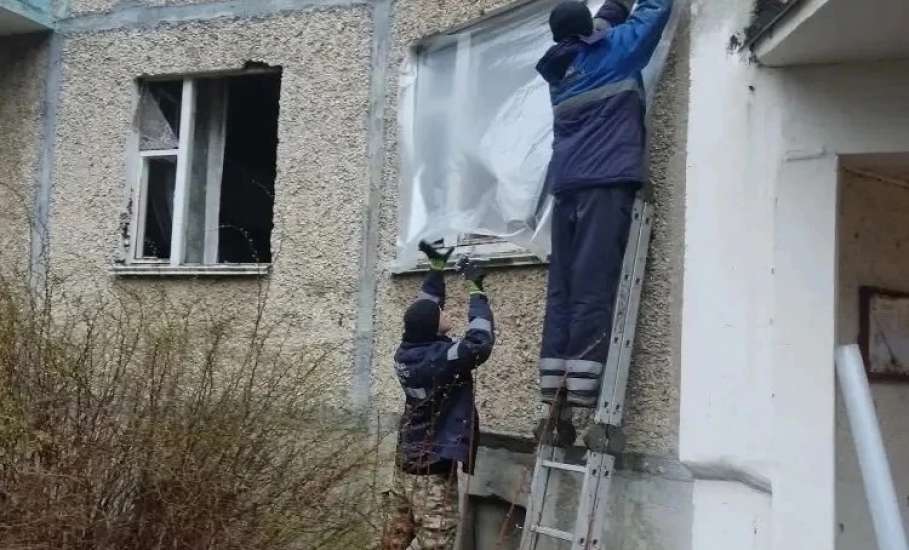 Продолжаются работы по ликвидации последствий недавней атаки БПЛА.