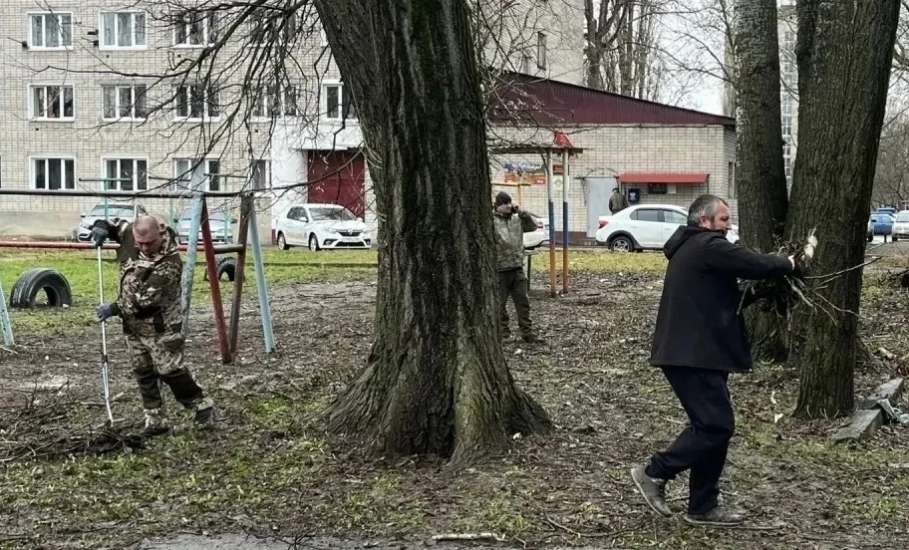 Продолжаются работы по ликвидации последствий недавней атаки БПЛА.