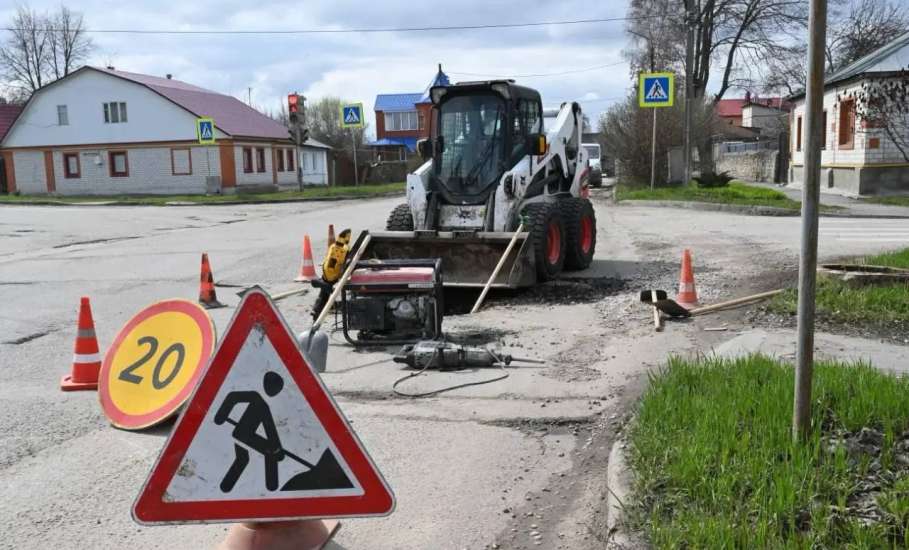 В этом году обновим около 3 километров дорожного полотна на улице Новолипецкой