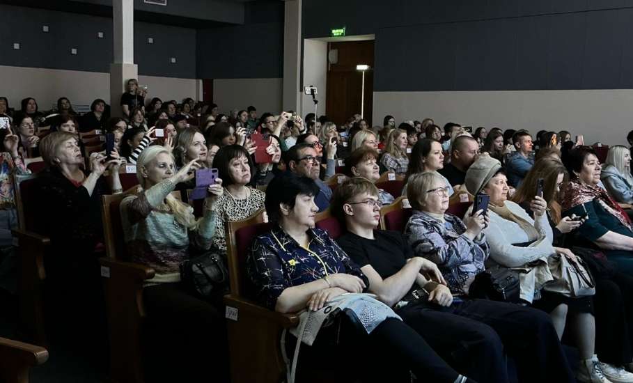 Фотозоны, творческие презентации, мастер-классы, вокальные, хореографические и театральные номера