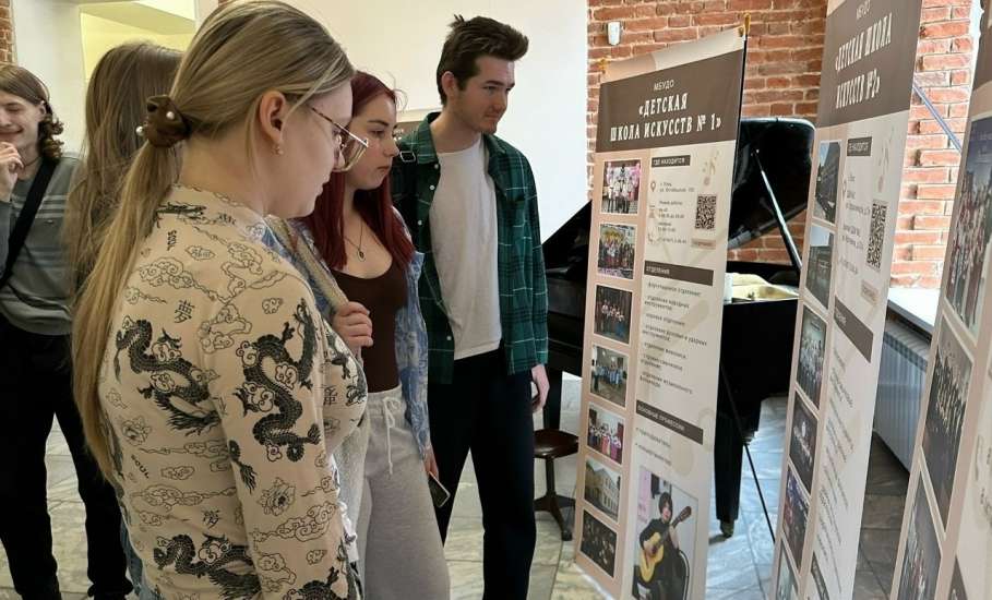 Фотозоны, творческие презентации, мастер-классы, вокальные, хореографические и театральные номера