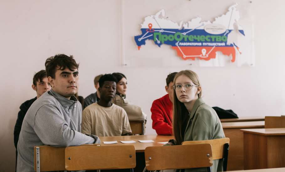 18 апреля в ЕГУ им. И.А. Бунина прошел День открытых дверей для выпускников школ &laquo;Уловка № 26&raquo;