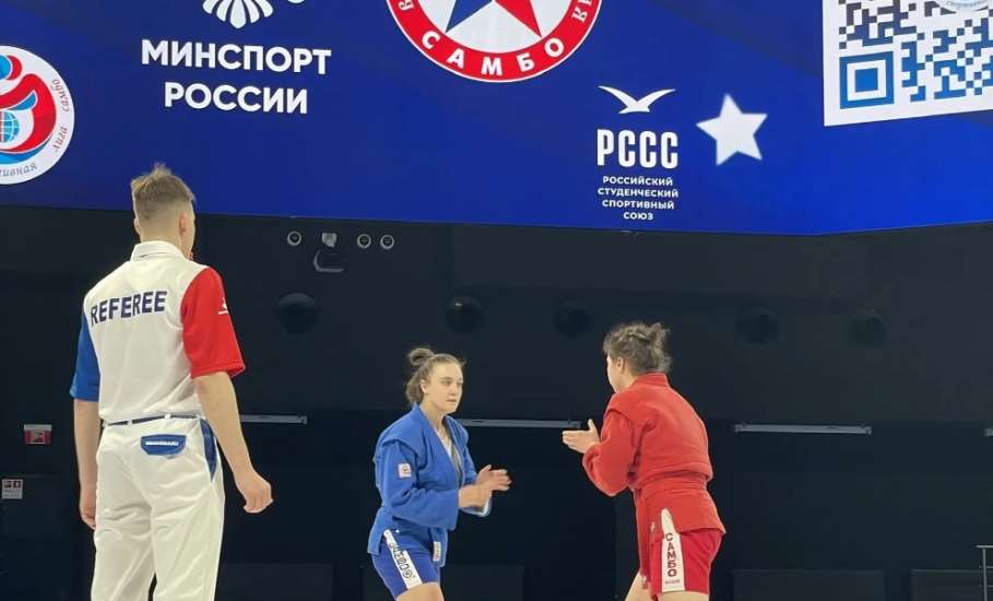 Самбисты из Ельца приняли участие в Чемпионате России по самбо среди студентов в Москве