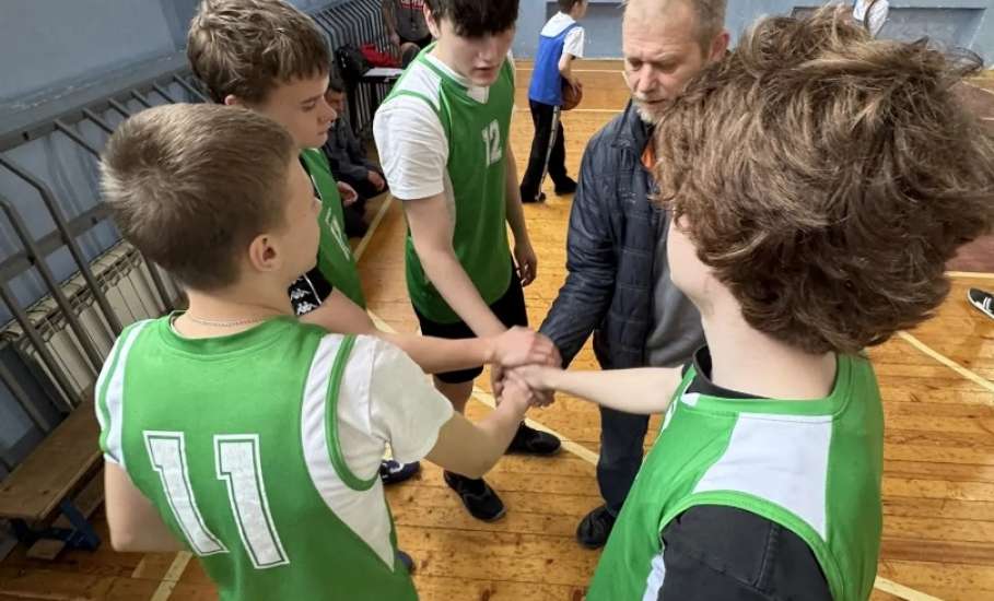 И вновь команда лицея № 5 одержала победу и заняла 1 место по баскетболу!