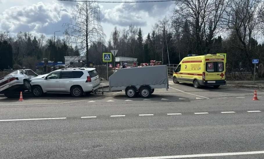 В Ельце мотоциклист сбил семилетнего мальчика-пешехода!