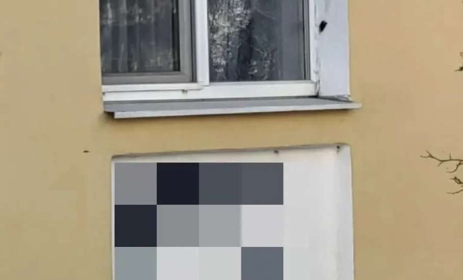 Администрация Ельца ведёт борьбу с надписями на фасадах зданий