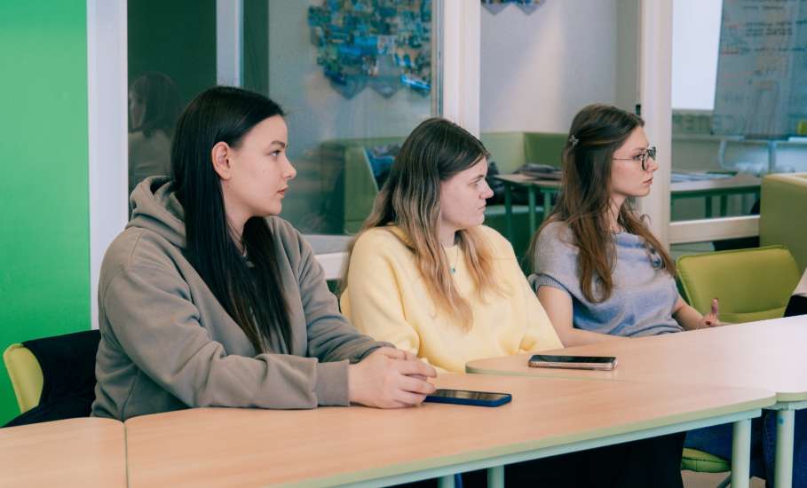 В ЕГУ ректор пообщался на встрече со студенческим активом вуза