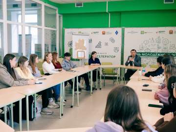 В ЕГУ ректор пообщался на встрече со студенческим активом вуза