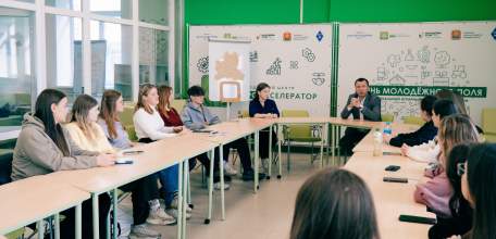 В ЕГУ ректор пообщался на встрече со студенческим активом вуза