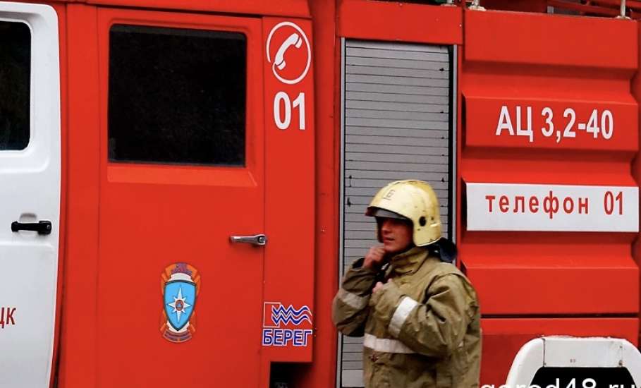 Под Ельцом сгорел трактор &laquo;Кировец-746&raquo;!