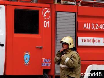 Под Ельцом сгорел трактор &laquo;Кировец-746&raquo;!