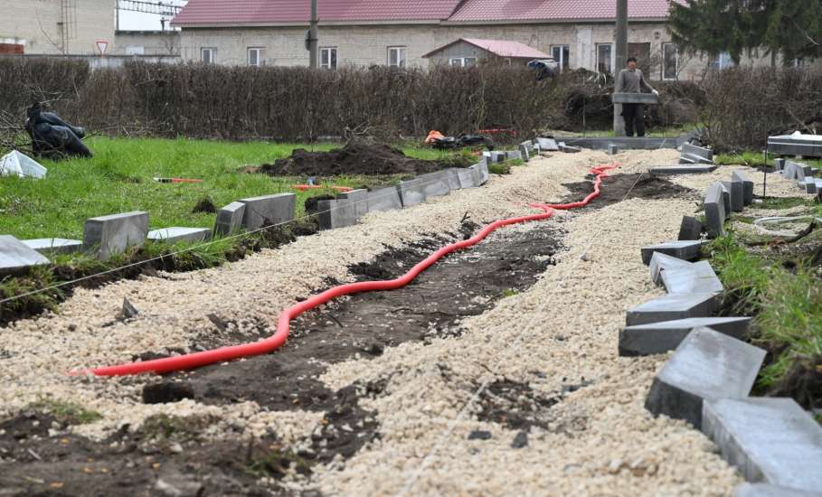 Начался второй этап благоустройства сквера имени В. И. Ленина на улице Привокзальной