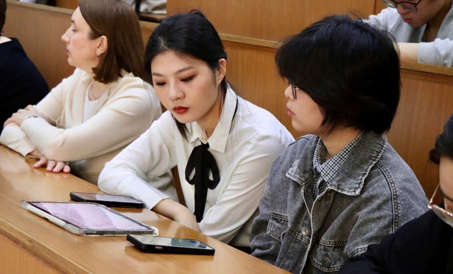 Куда податься студенту после обучения? На встрече обсудили вопросы трудоустройства