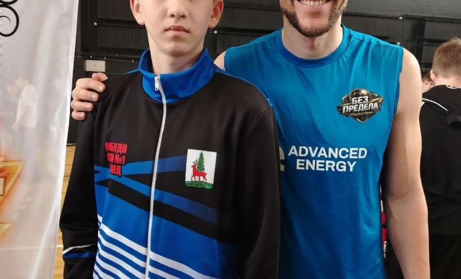 Юные спортсмены спортивной школы №1 с большим интересом и вниманием побывали встрече с участниками телешоу "Титаны"