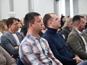 В администрации города Ельца прошла встреча с предпринимателями в рамках разъяснений нового закона о русском языке