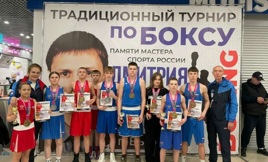 Спортсмены спортивно-патриотического клуба &laquo;Кристалл&raquo; успешно выступили на турнире по боксу в Ленинградской области