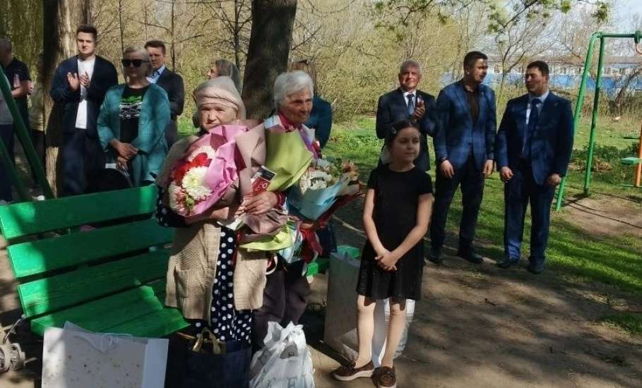 &laquo;Парад у дома ветерана&raquo; сегодня прошёл в Ельце