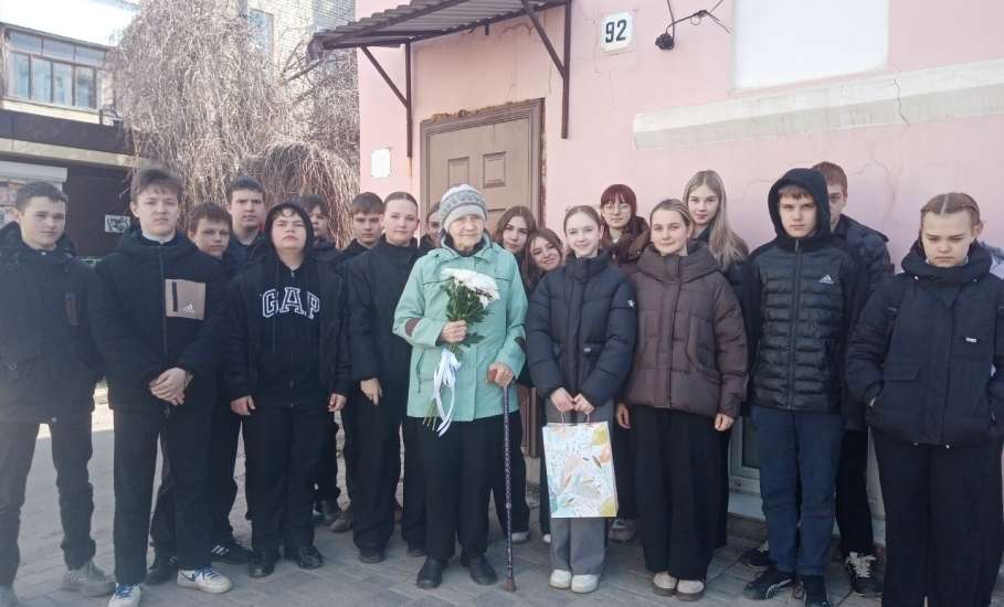 Школьники продолжают активное участие в региональном проекте &laquo;С заботой о наших ветеранах&raquo;