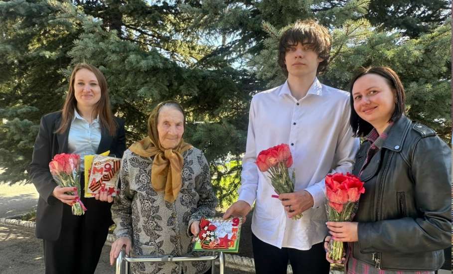Школьники продолжают активное участие в региональном проекте &laquo;С заботой о наших ветеранах&raquo;