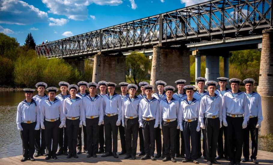 ПАМЯТИ ДОСТОЙНЫ