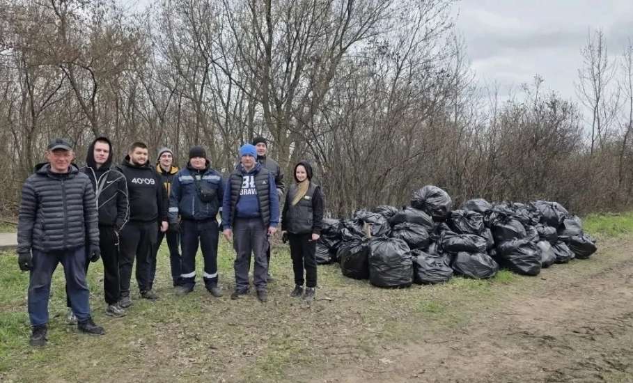 Сотрудники ПАО &laquo;Энергия&raquo; провели серию субботников по обращениям ельчан