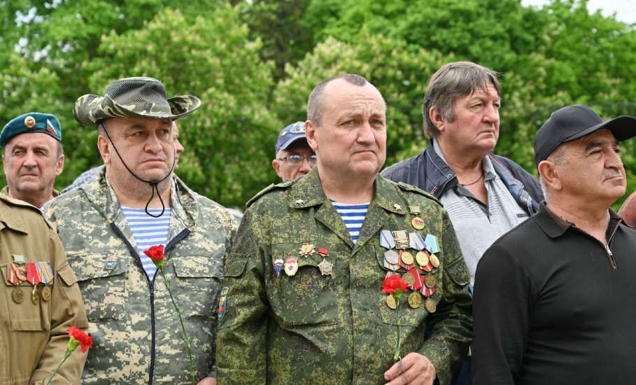 Сегодня в сквере Афганцев прошла памятная встреча, посвященная 38-й годовщине вывода советских войск из Афганистана