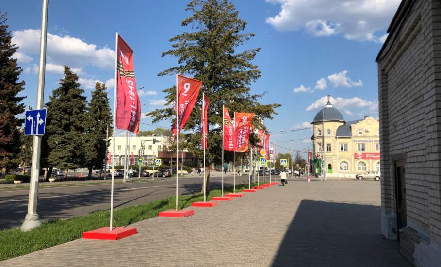 В ближайшие 2-4 часа с сохранением до конца суток 17 мая ожидается гроза, при грозе усиление северного ветра порывами до 17 м/с