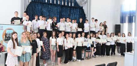 Более 60 елецких школьников стали обладателями свидетельств об освоении рабочих профессий и должностей служащих