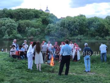 Душевные сегодня были посиделки гармонистов на берегу реки Быстрая Сосна!