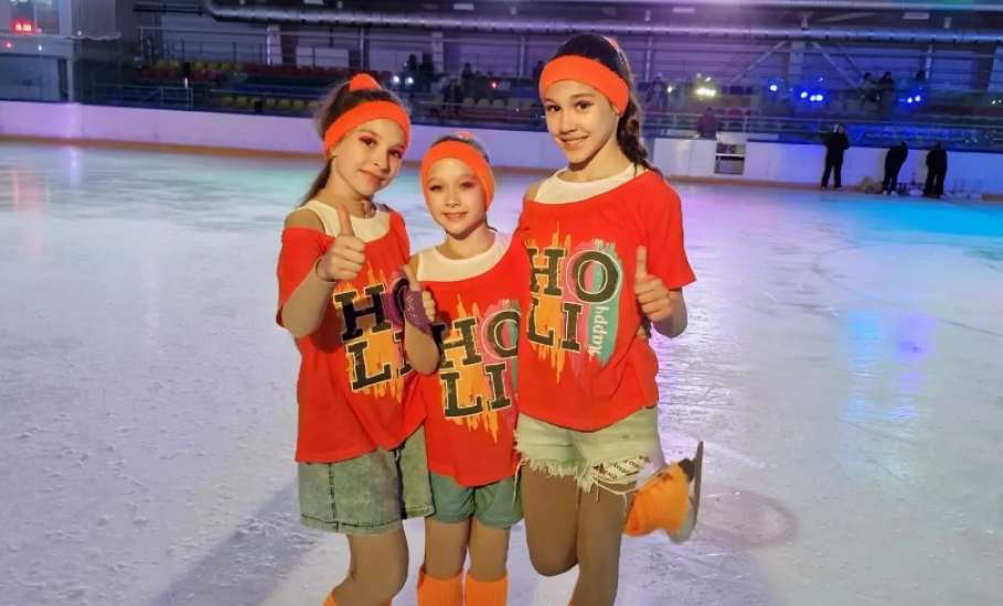 &laquo;Хиты 90-х&raquo; взорвали лёд!