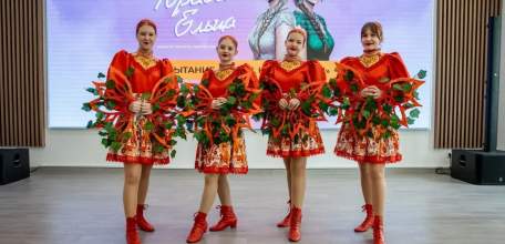 24 мая в центре молодёжи студия оригинального жанра "ПЛАМЯ" приняла участие в творческом конкурсе с "Красой Ельца" - Анастасией Олениной
