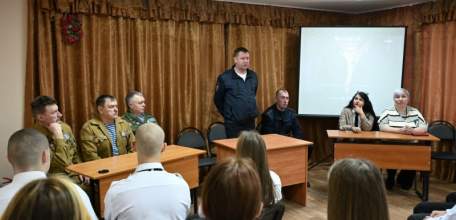 91 год на защите детства: сотрудники ОДН ОМВД России по г. Ельцу отмечают профессиональный праздник