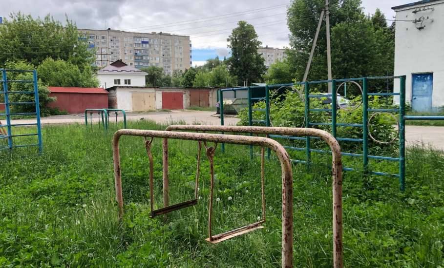 Остатки советского прошлого в Ельце. А ведь детям было весело!