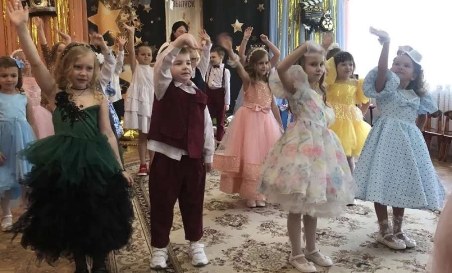 В конце мая в детских садах проходят трогательные выпускные &mdash; и это по-настоящему особенные праздники!