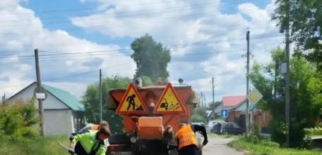 &laquo;Ямочный&raquo; ремонт дорог снова продолжился в Ельце