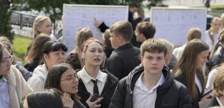 Сегодня у 4,5 тысячи одиннадцатиклассников &ndash; первый обязательный ЕГЭ